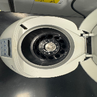 Eppendorf miniSpin Centrifuge image 1